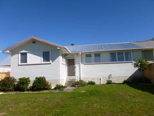 8 McCorkindale Street Feilding_1