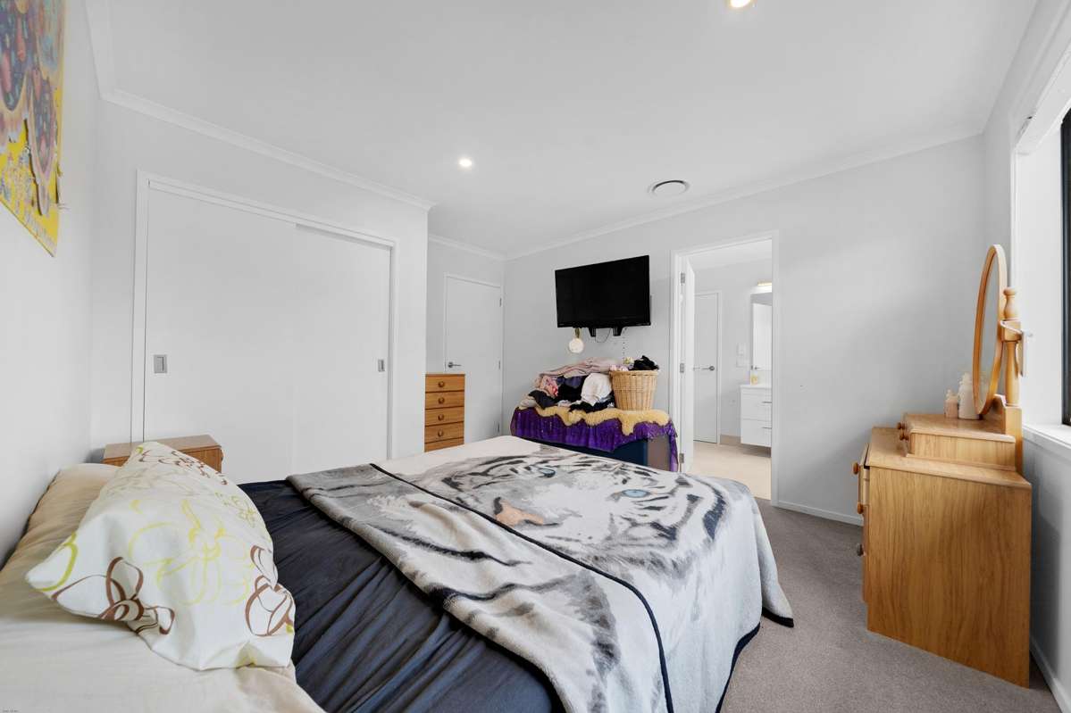 12 Leathem Crescent_5