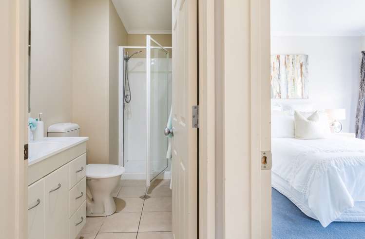 21 Rhone Avenue Te Atatu Peninsula_14