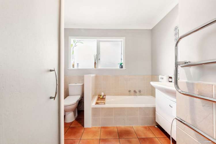 1a Waikaremoana Place Pakuranga Heights_10