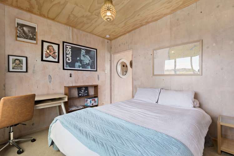 31 Violet Street Riverton_19