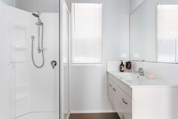 19 Omega Place Coastlands_10