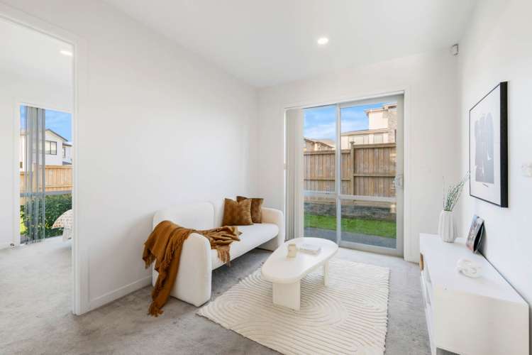 33 Lagonda Rise Oteha_9