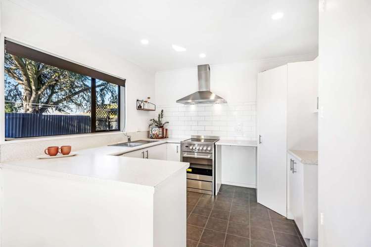 52a Vivian Street Burwood_10