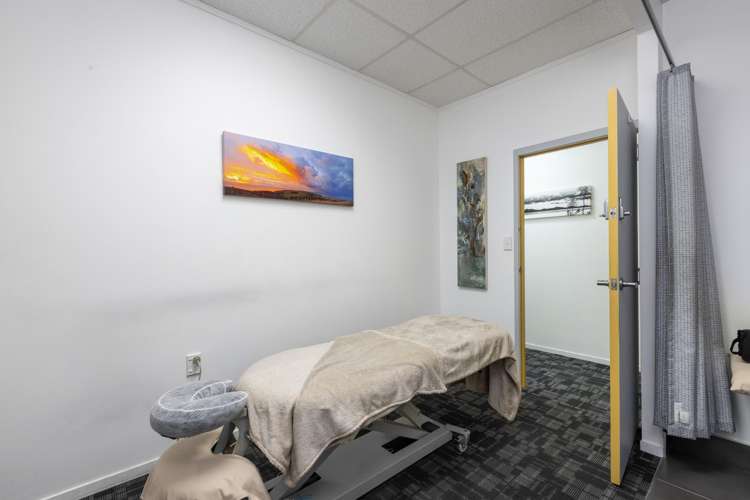 2B/16 Florence Avenue Orewa_15