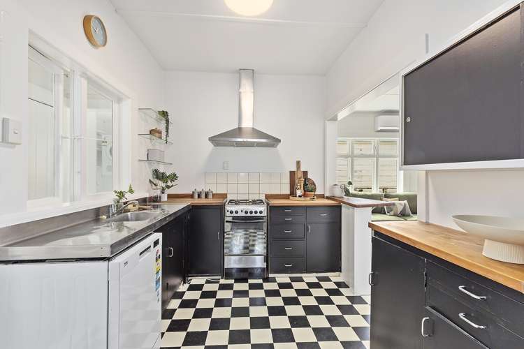 15 Charlotte Avenue Brooklyn_2