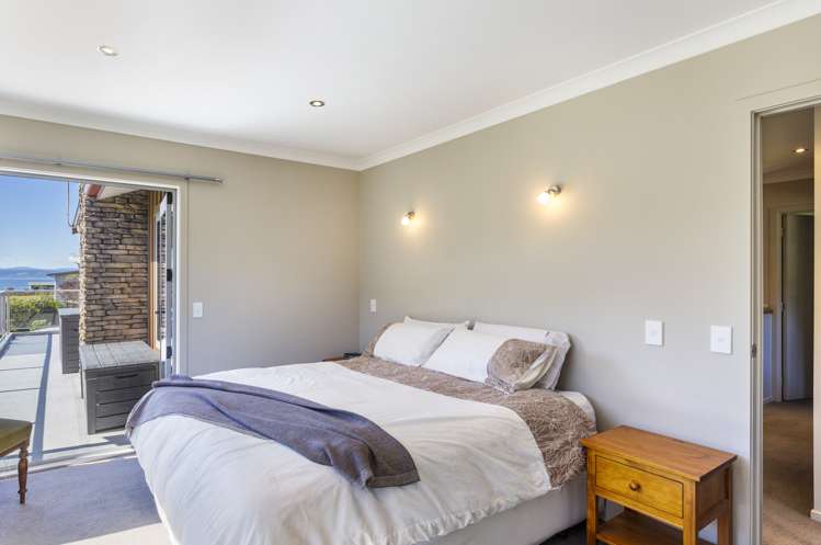 13 Poriwira Drive Kuratau_23