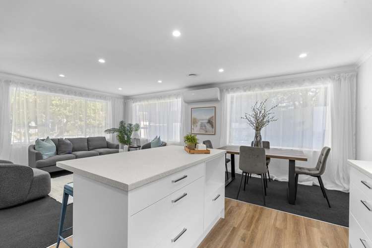 10 Waterloo Place Westown_5