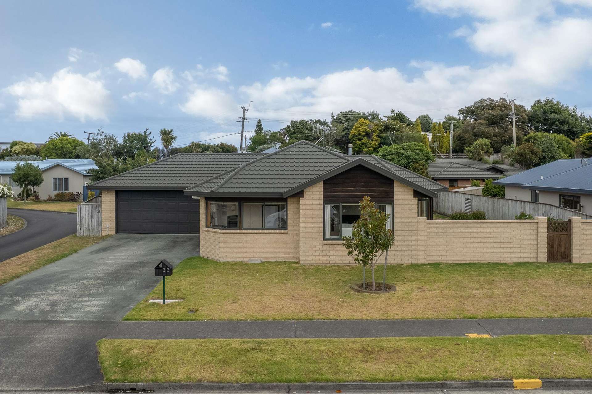 22 Lorna Irene Drive Raumati South_0