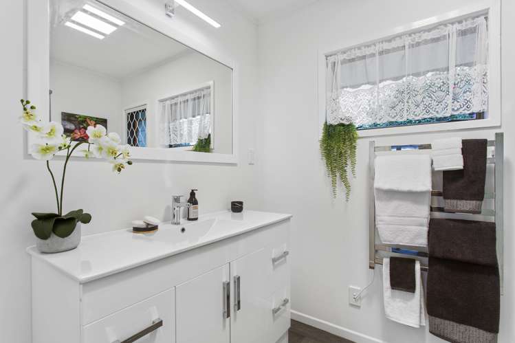 2/8 Glencourt Place Glenfield_11