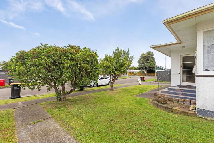1B Glen Place Awapuni_16