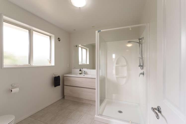 9 Saint Clair Close Harewood_10