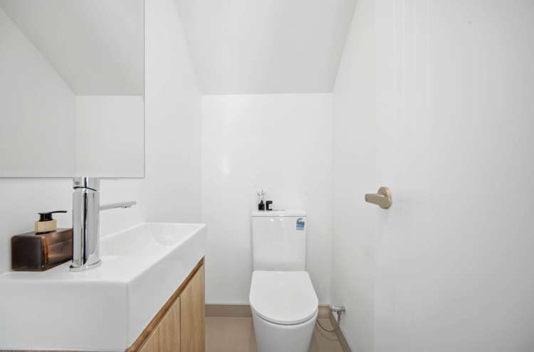 79B Girrahween Drive Totara Vale_20