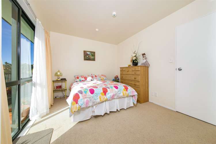 2a Rickards Place New Lynn_19