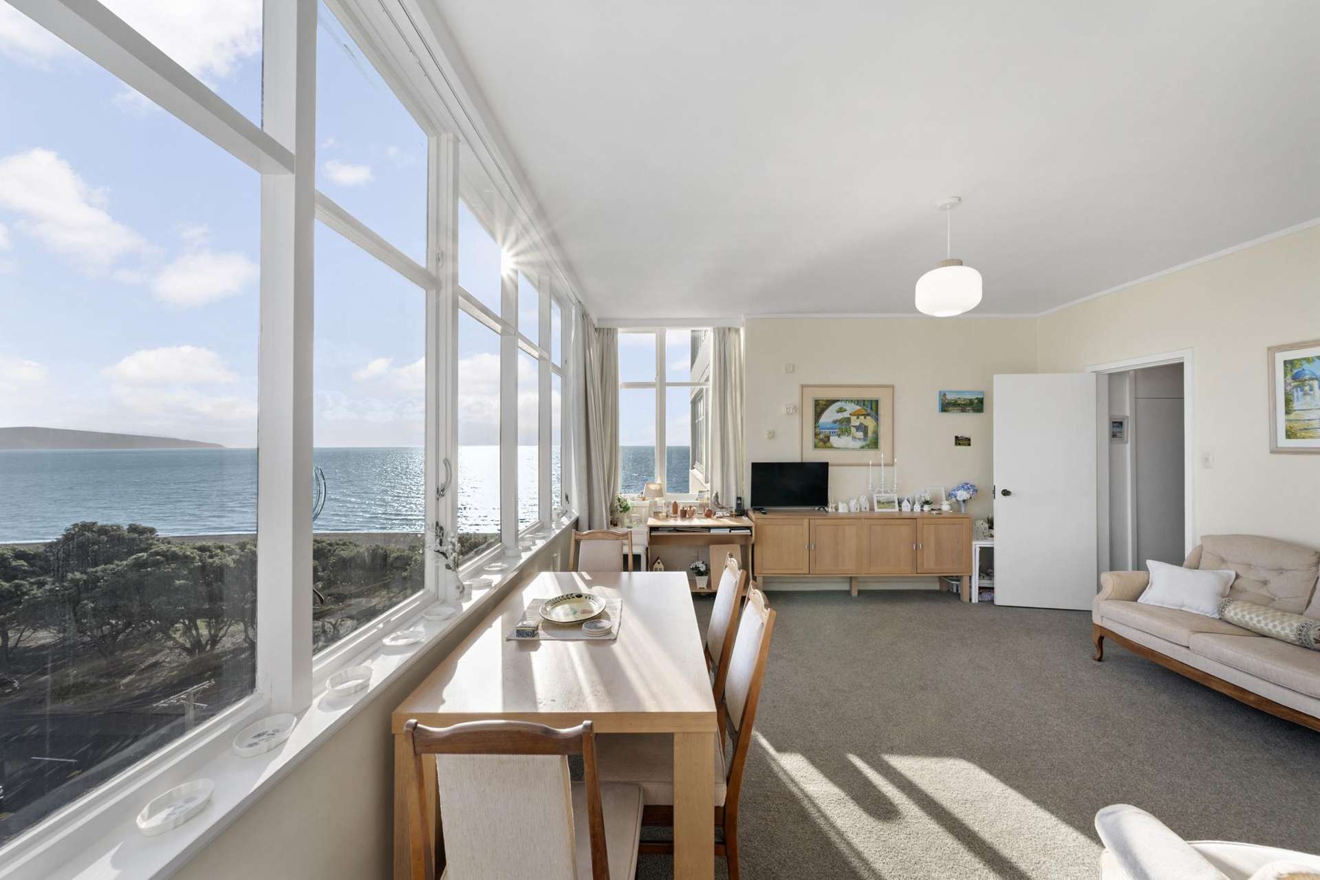 6B/33 Rimu Street Eastbourne_0