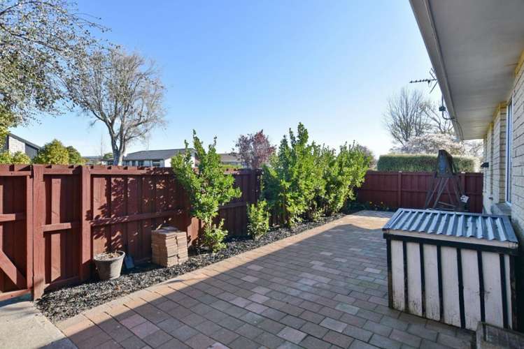 1/24 Greenock Street Redwood_11