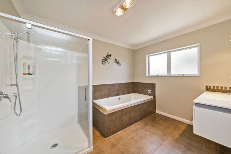 5 Manhattan Court Kelvin Grove_17