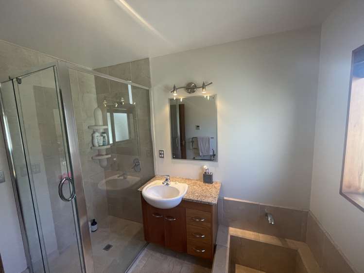 128 Lake Terrace Road Burwood_18