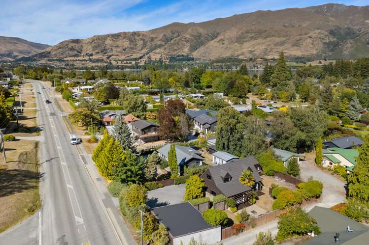140 Beacon Point Road Wanaka_49
