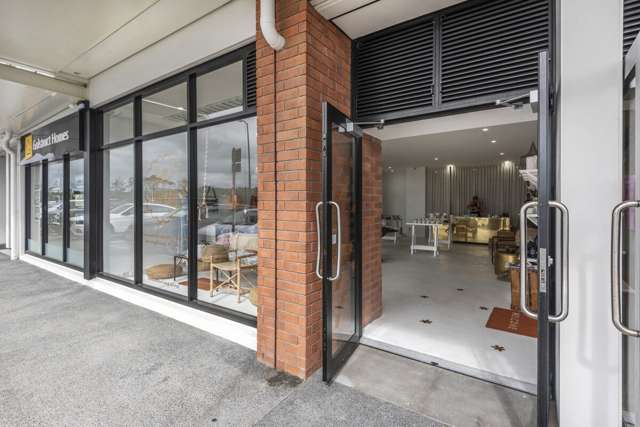 Shop 7, 177 Millwater Parkway Millwater_3