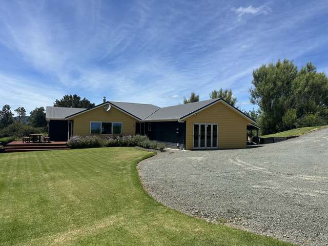 16 Nikau Lane Maungaturoto_2