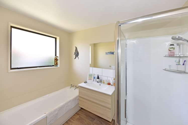 23 Roberts Road Hei Hei_13