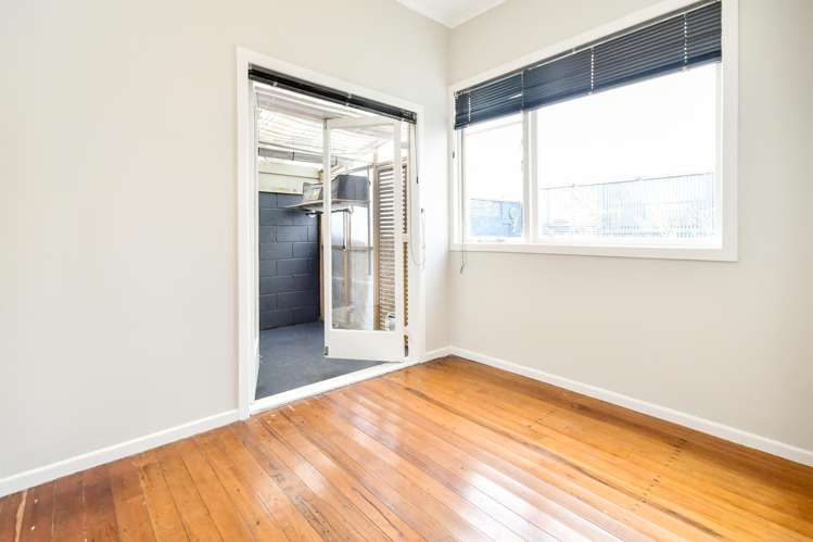 31 Thomas Road Mangere_17
