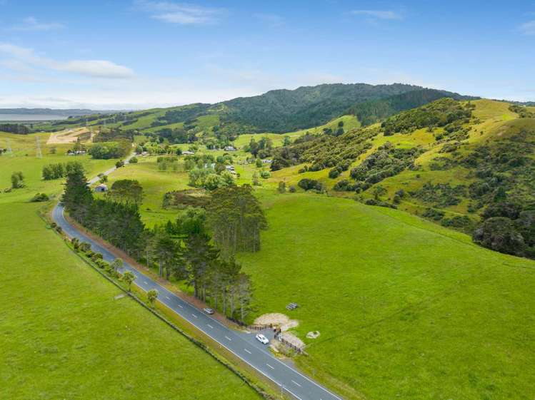 3060 Kaipara Coast HWY Glorit_0