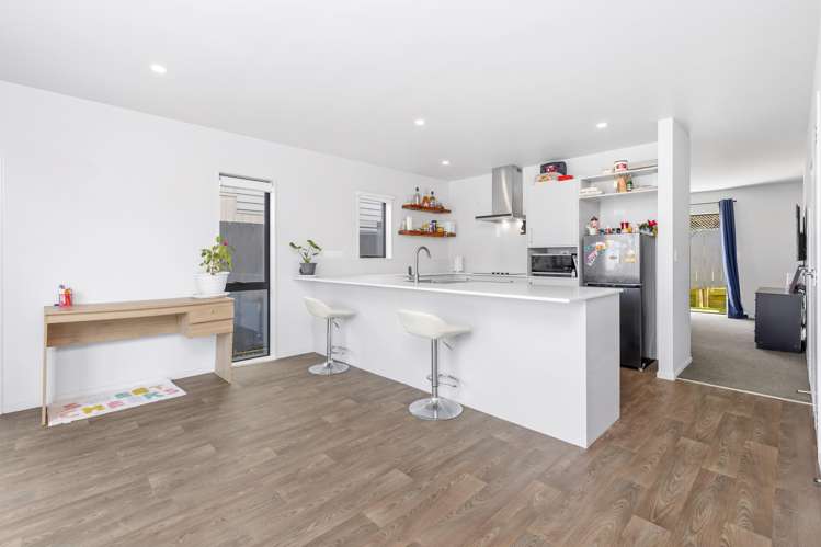 80 Matawhanga Drive Wattle Downs_3