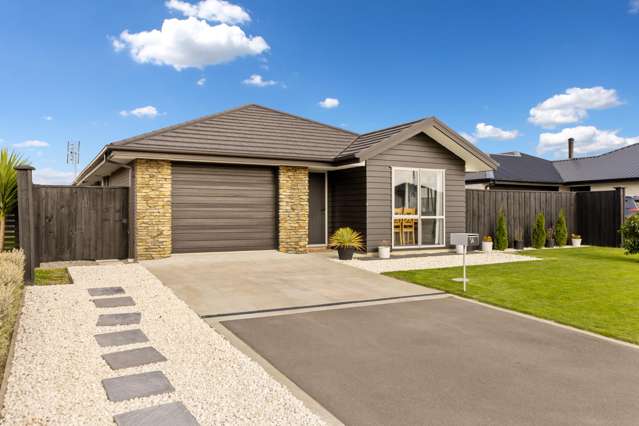 Eye-catching & easy living!