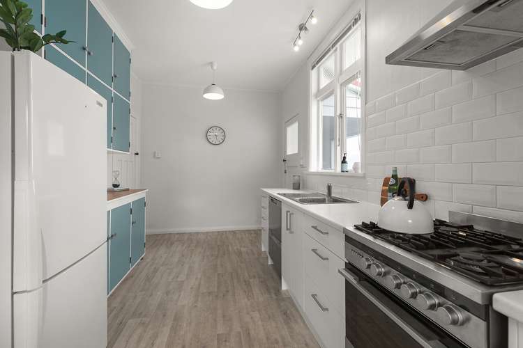 119 Totara Road Miramar_10