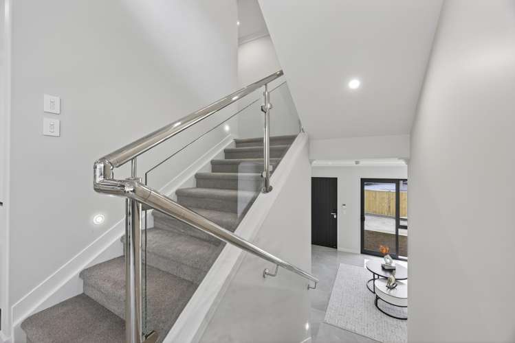 2 Ballyalton Crescent Flat Bush_18