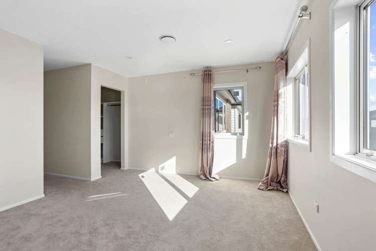 21 Calcite Avenue Flat Bush_16