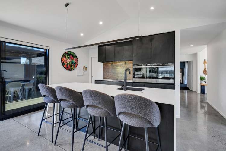 6 Birdie Lane Waiwhakaiho_2