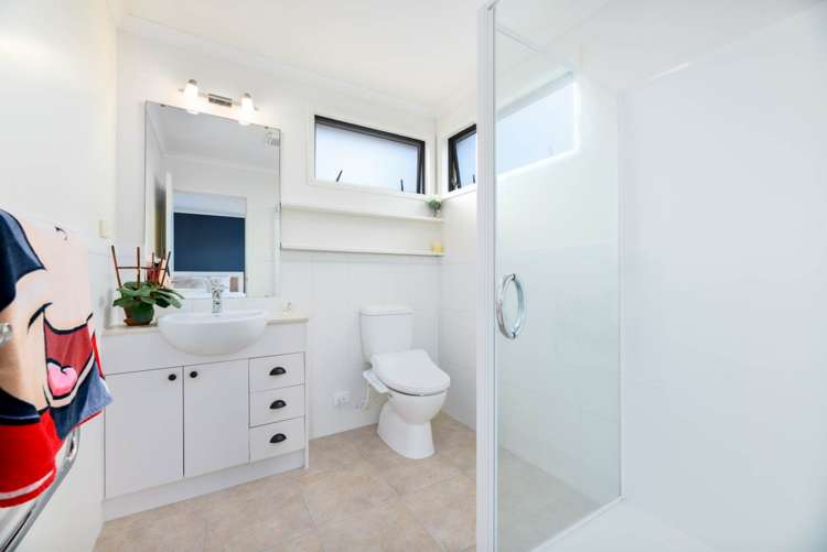 205 Kyle Road Greenhithe_18