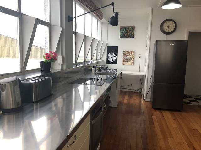 Hastings City 3BR Furnished Apartment +Power