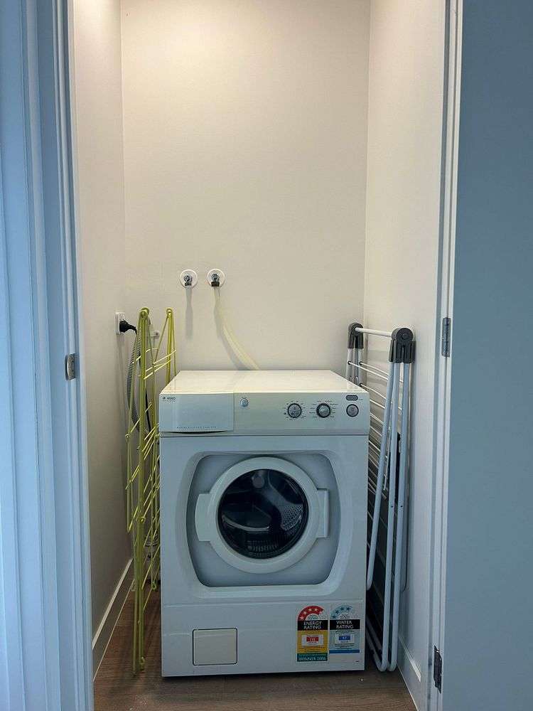 36 Erima Avenue Point England_6