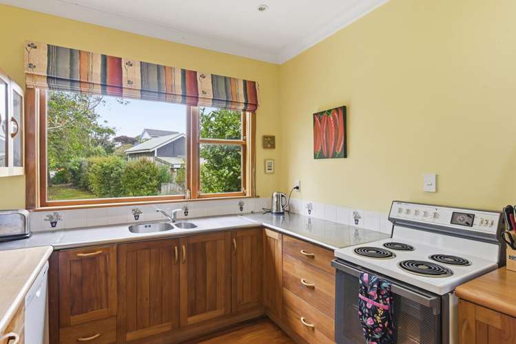 3-5 Rewa Road Raumati Beach_13