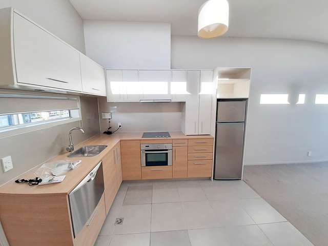 5/221-223 Dairy Flat H'way 17 10862_2