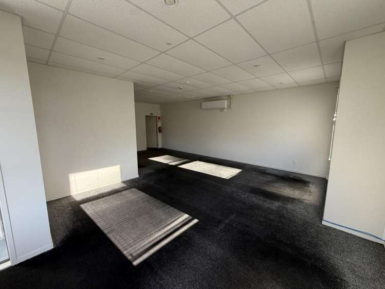 2/10 Enterprise Drive Henderson_7