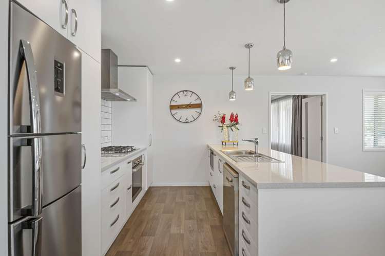 2 Dakota Place Burleigh_6