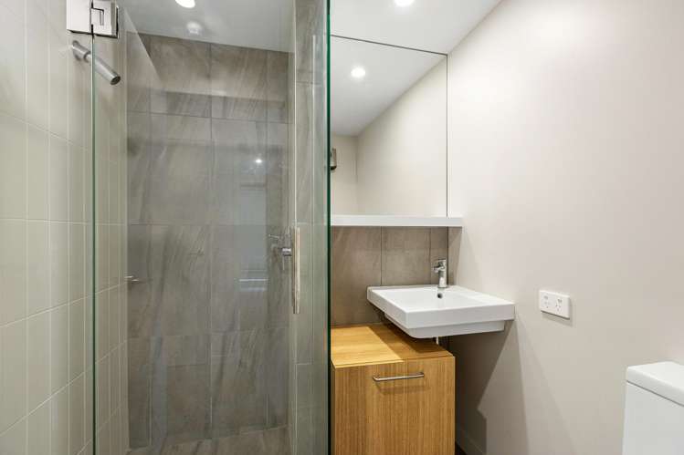 402/166 Victoria Street Te Aro_8