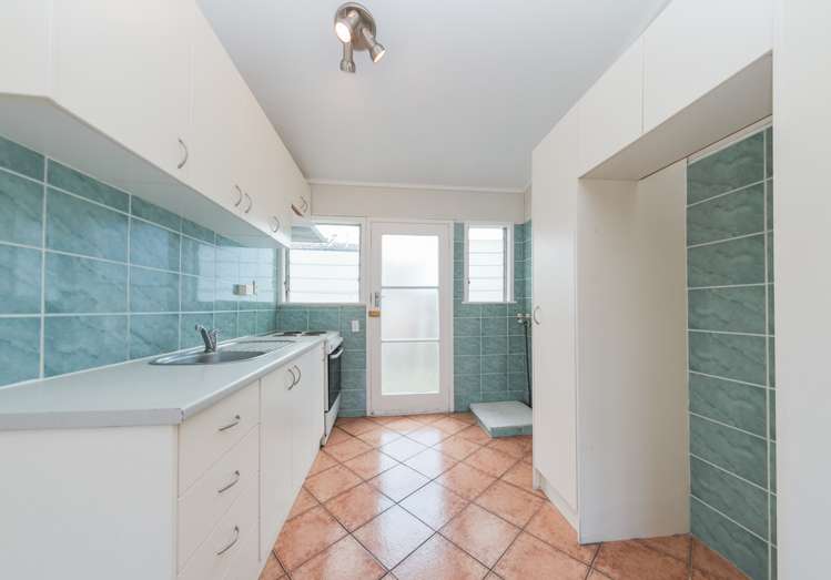 2/6 Almond Place Mount Wellington_1