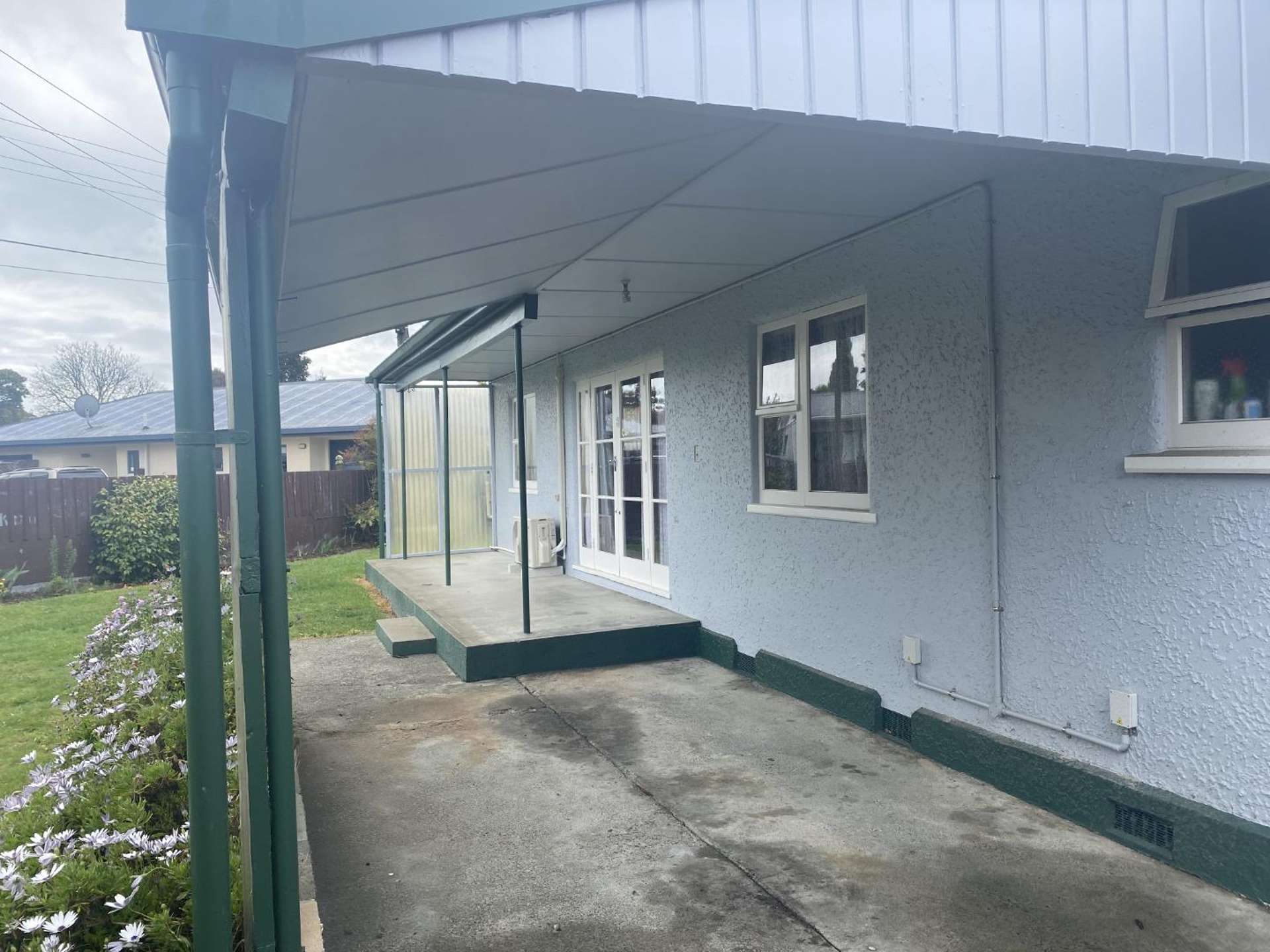 8/100 Parkers Road 1874_0