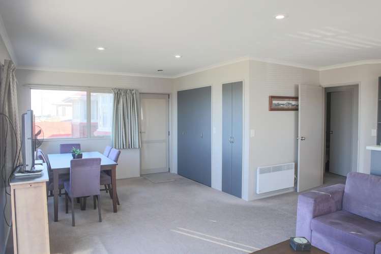 2 Burrows Street Bluff_7