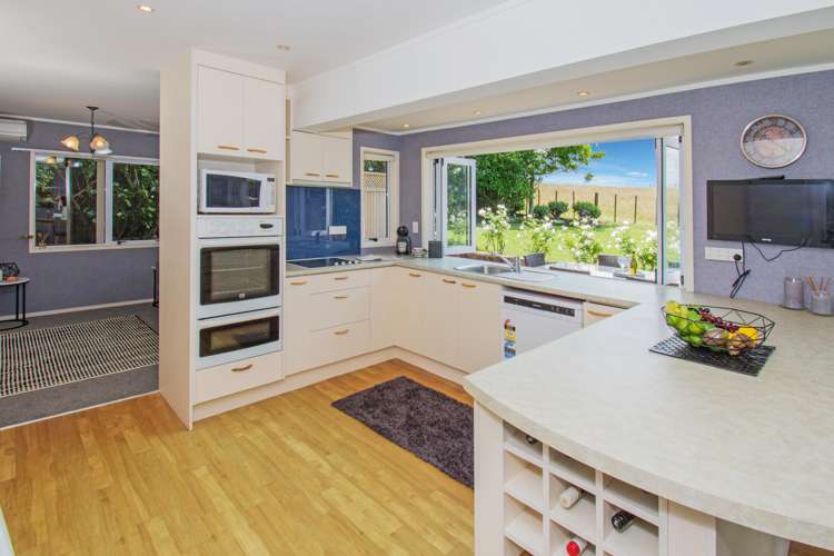 12 Tadley Court Goodwood Heights_5