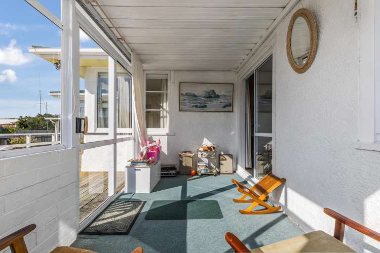 2 Roslyn Road Levin_12