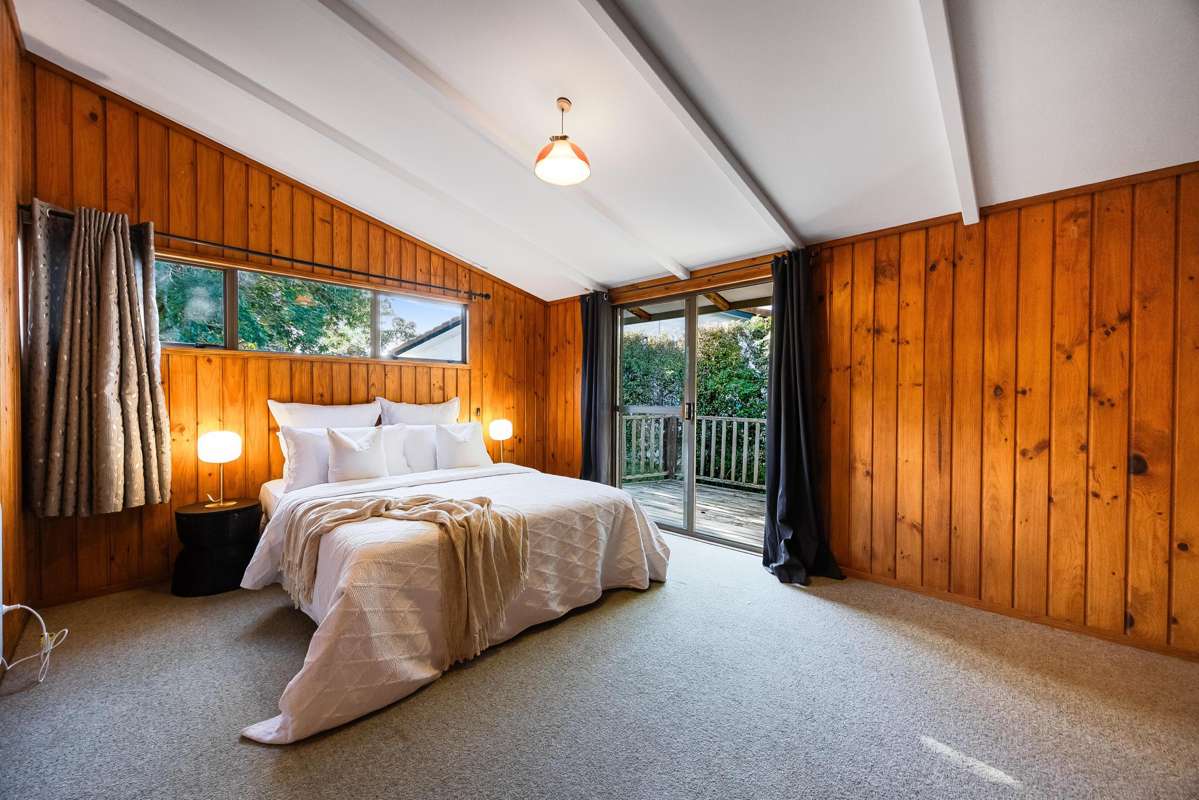 53 John Dee Crescent_5