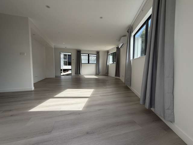 74 Tiri Tiri Road Birkdale_2