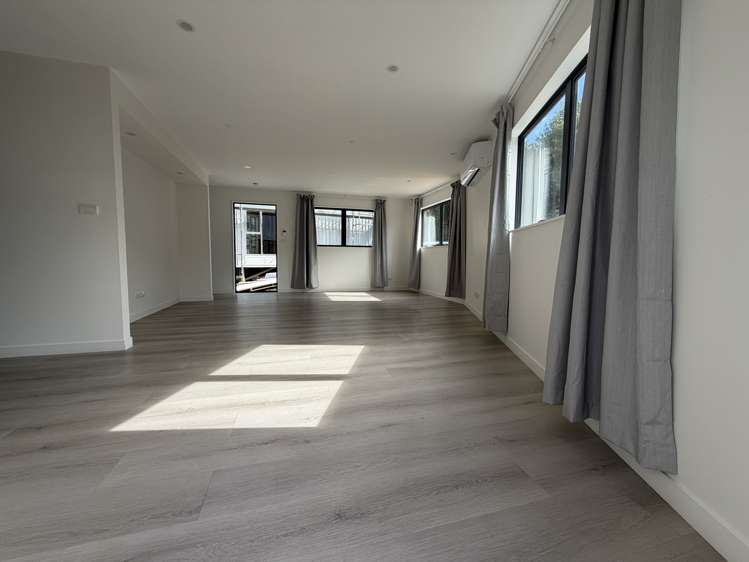 74 Tiri Tiri Road Birkdale_2